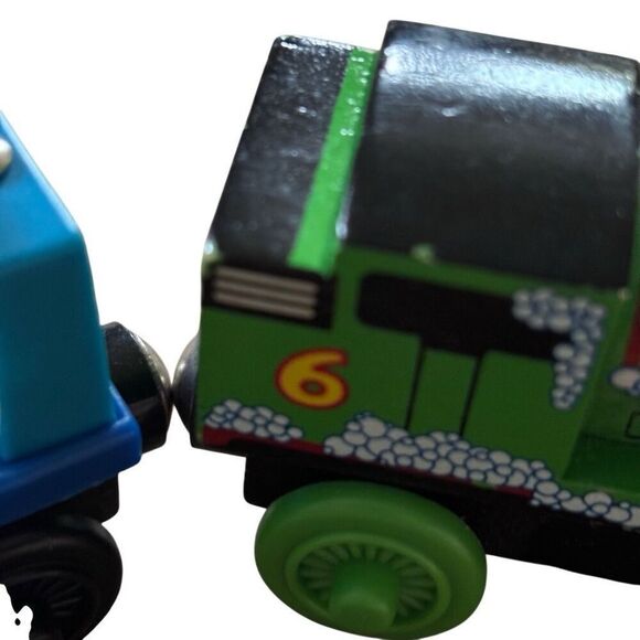 Thomas & Friends Wooden Railroad Sudsy Percy & Engine Wash Tanker - Picture 2 of 6